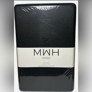 NWT MWH yoga block